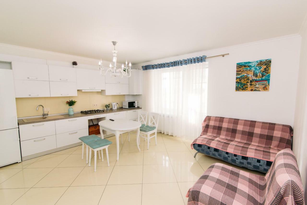 Luxury Studio Apart-Hotel In Centre 2 Room Sumy Exterior foto