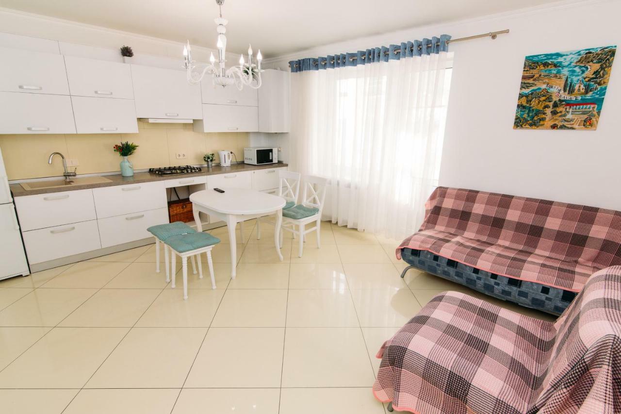 Luxury Studio Apart-Hotel In Centre 2 Room Sumy Exterior foto