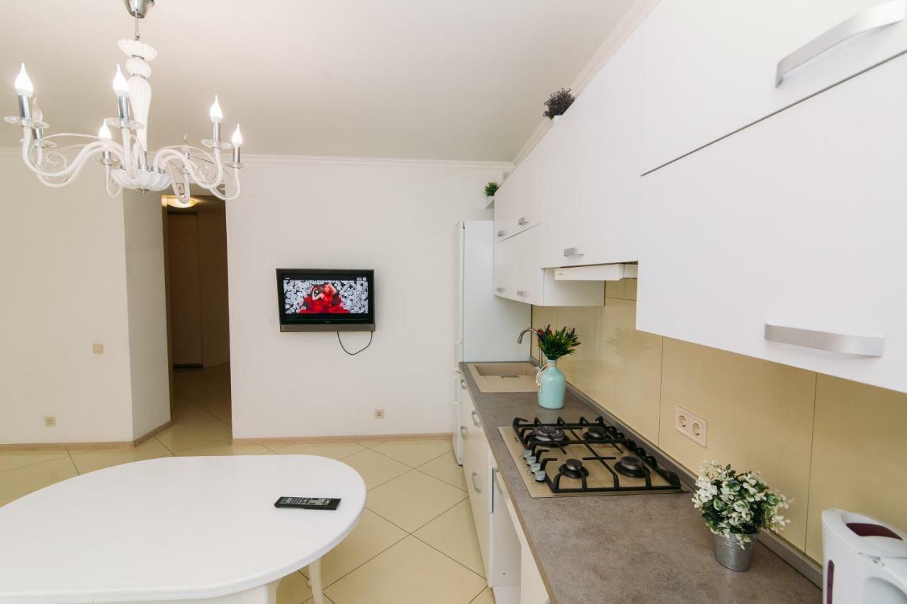Luxury Studio Apart-Hotel In Centre 2 Room Sumy Exterior foto