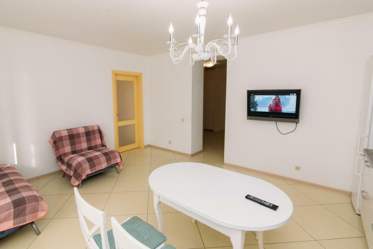 Luxury Studio Apart-Hotel In Centre 2 Room Sumy Exterior foto